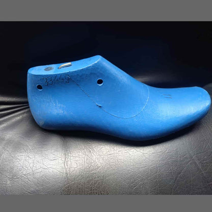 Zapato de vestir punta estrecha